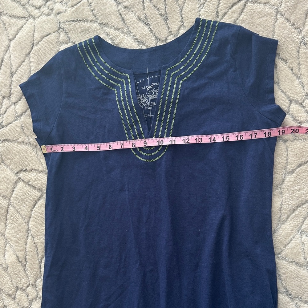 Chic Navy Blue Midi Dress with Embroidered Detail - Picture 3 of 10